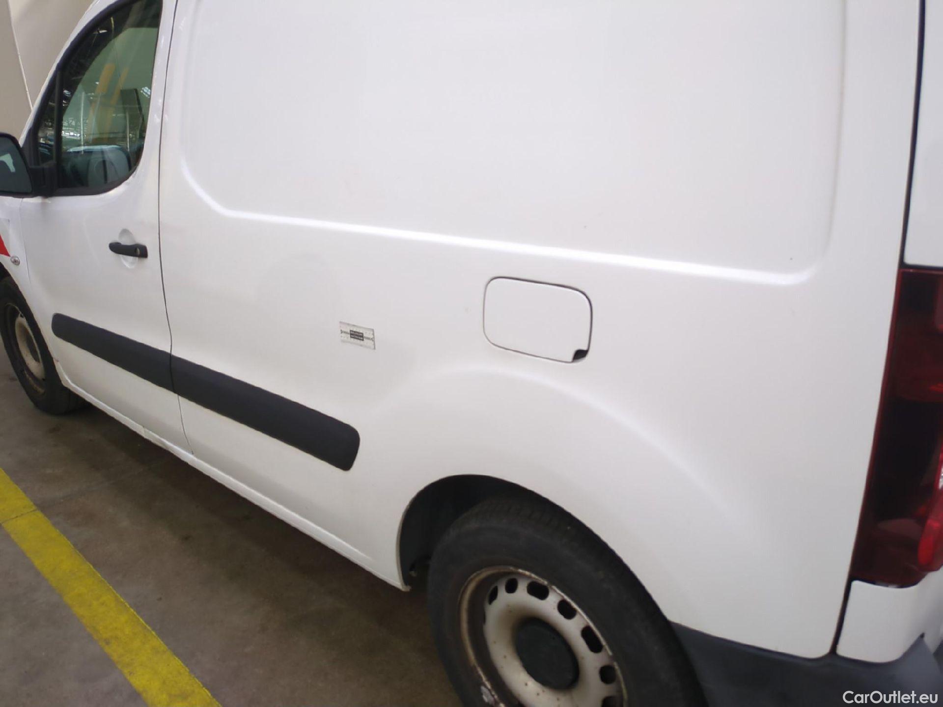  Citroen  Berlingo  Fourgon Club L1 (Court) 1.6 BlueHDi 100CV BVM5 E6 #18