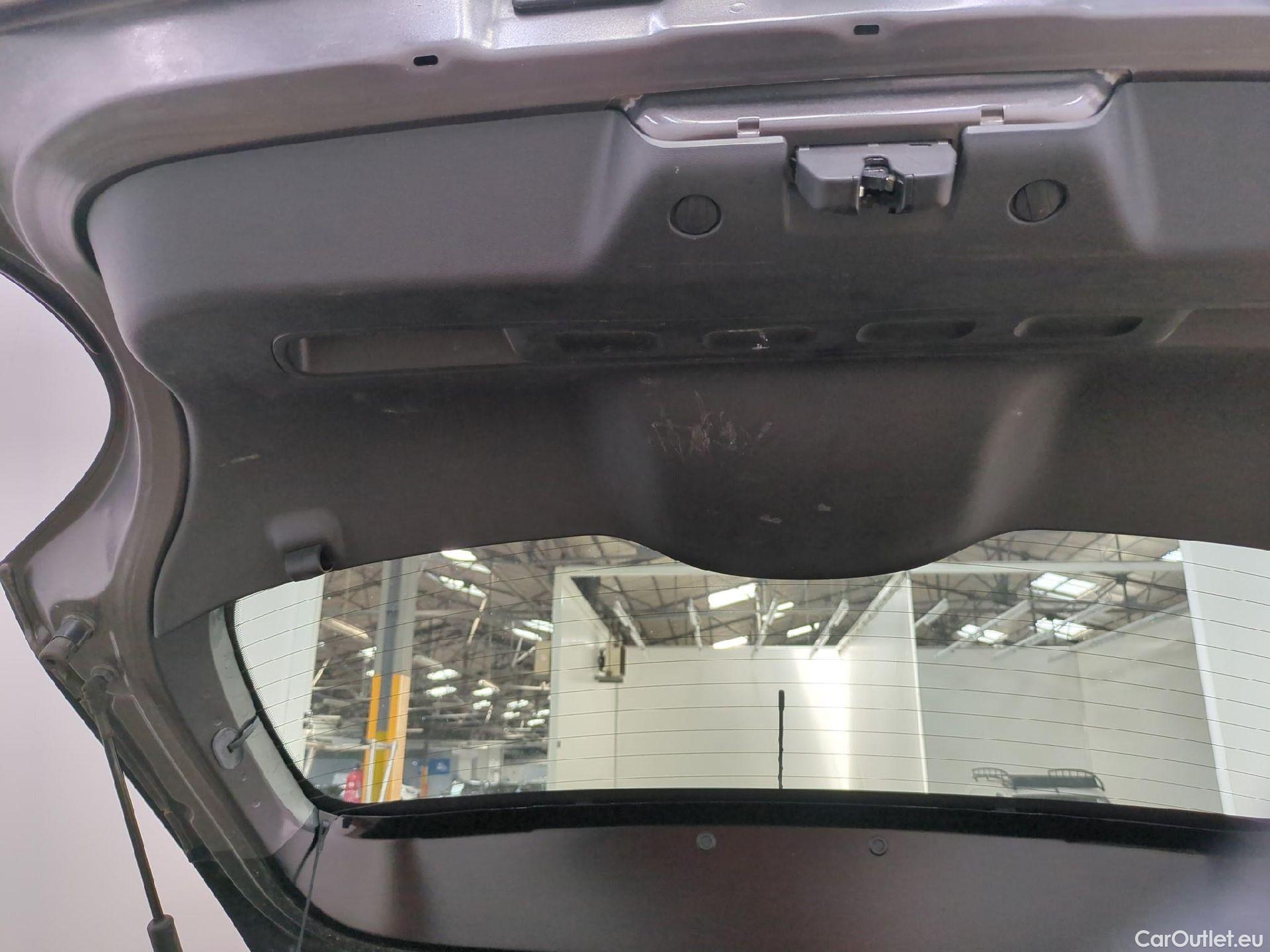  Citroen  C3  Shine Business 1.2 PureTech 110CV BVM6 E6d #35