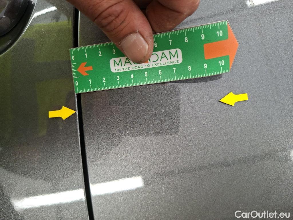  Citroen  C4 Cactus  Feel Business 1.2 PureTech 110CV BVM6 E6dT #17
