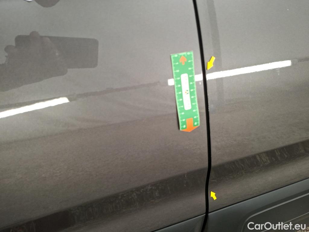  Citroen  C4 Cactus  Feel Business 1.2 PureTech 110CV BVM6 E6dT #28
