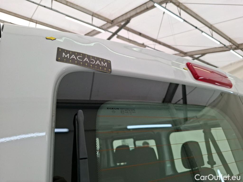  Renault  Trafic RENAULT  / 2019 / 4P / Combi Zen L1 dCi 120 S&S - 8 pl #28