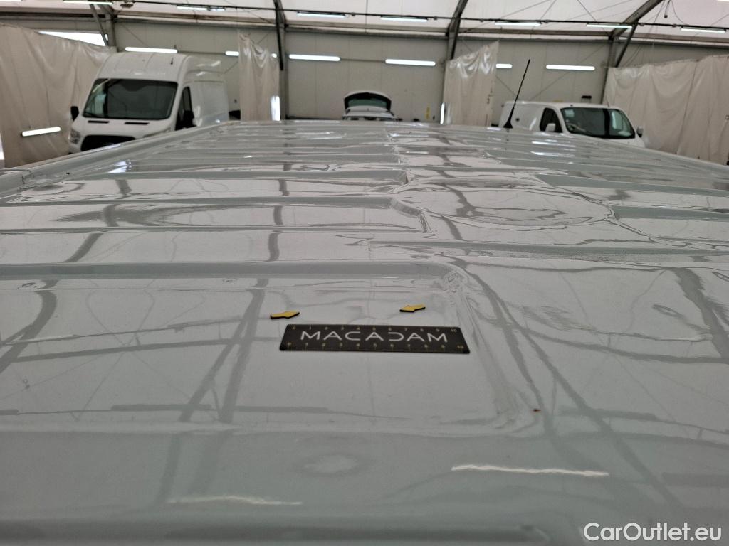  Renault  Trafic RENAULT  / 2019 / 4P / Combi Zen L1 dCi 120 S&S - 8 pl #13