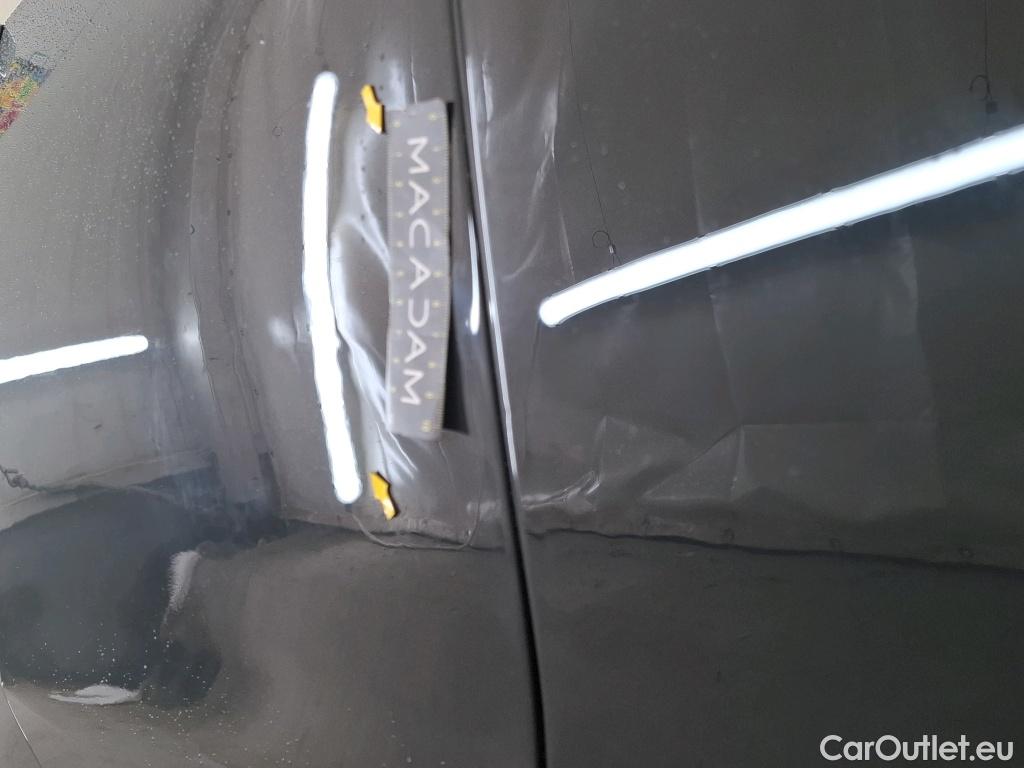  Volkswagen  Golf  VOLKSWAGEN / 2020 / 5P / Berline 2.0 TDI SCR 115 BVM6 Life Busi 1st #8