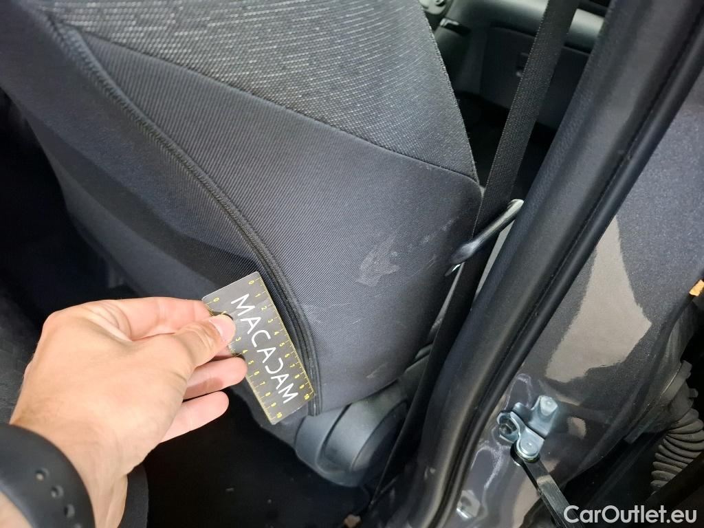  Toyota  Yaris TOYOTA  Hybride / 2019 / 5P / Berline Hybride 114h France Business #23