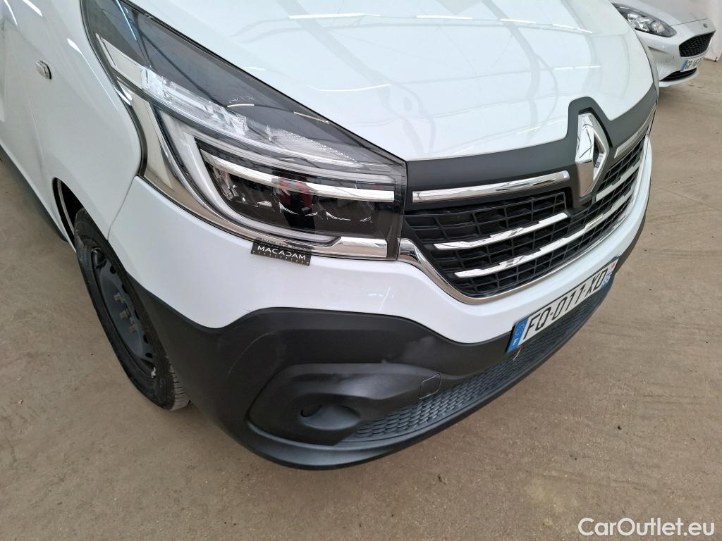  Renault  Trafic RENAULT  / 2019 / 4P / Combi Zen L1 dCi 120 S&S - 8 pl #88