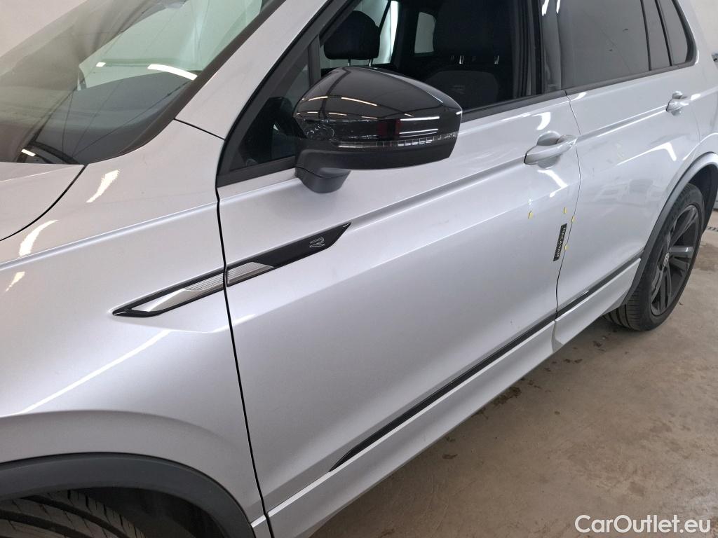  Volkswagen  Tiguan VOLKSWAGEN  / 2020 / 5P / SUV 1.5 TSI 150 DSG7 R-Line #1