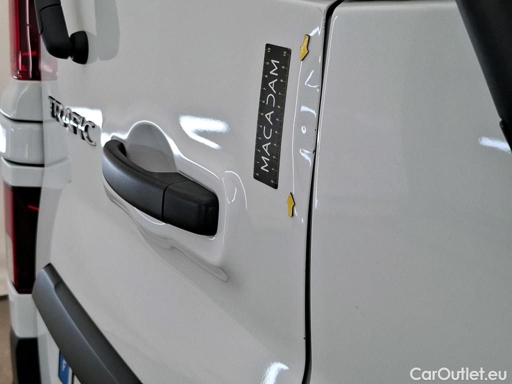  Renault  Trafic RENAULT  / 2019 / 4P / Combi Zen L1 dCi 120 S&S - 8 pl #31