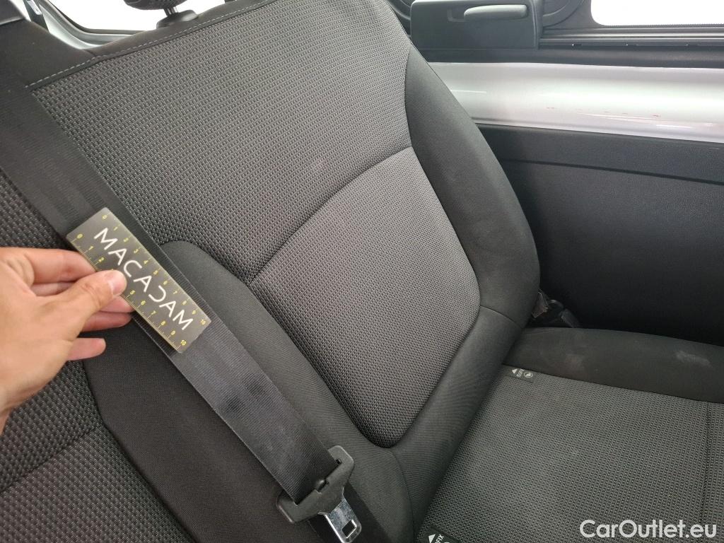  Renault  Trafic RENAULT  / 2019 / 4P / Combi Zen L1 dCi 120 S&S - 8 pl #83
