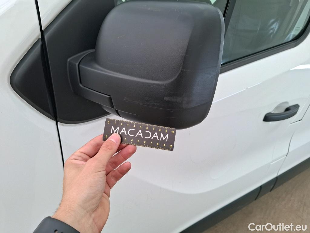  Renault  Trafic RENAULT  / 2019 / 4P / Combi Zen L1 dCi 120 S&S - 8 pl #105