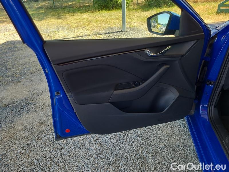  Skoda  Scala  (NW) (2019)  1.0TSI 81 Ambition 5d #9