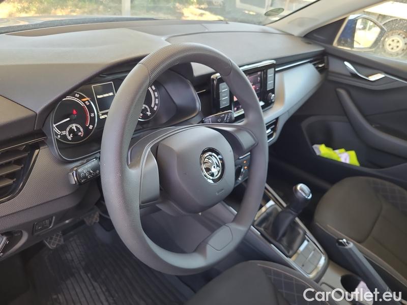  Skoda  Scala  (NW) (2019)  1.0TSI 81 Ambition 5d #6
