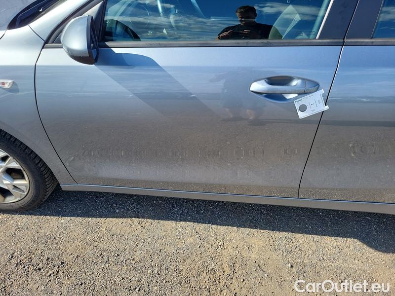  KIA  Cee'd Ceed Sportswagon (2018->) Ceed SW 1.5 T-GDI 118 Fresh #19