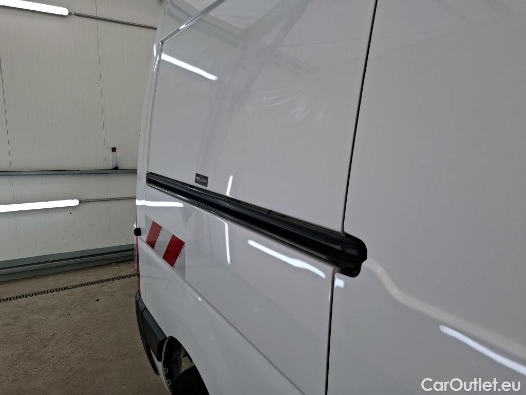 Renault  Master RENAULT TRUCKS  / 4P / Fourgon tôlé TRUCKS  RED VAN FWD 3T5 E6 L2H2 TRUCKS #21