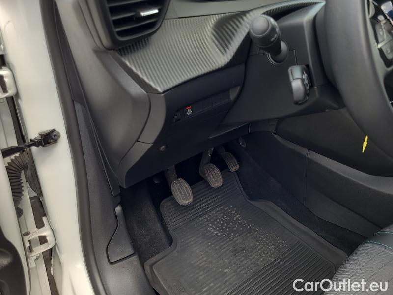  Peugeot  208  (P2) (2019)  1.65BHDI 100 Allure SS #5