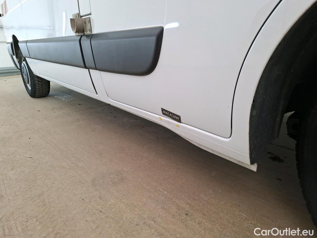  Renault  Master RENAULT TRUCKS  / 4P / Fourgon tôlé TRUCKS  RED VAN FWD 3T5 E6 L2H2 TRUCKS #11