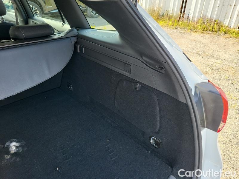  Opel  Astra  K Sports Tourer (2015) ST 1.5CDTi 77 Edition 5d #23