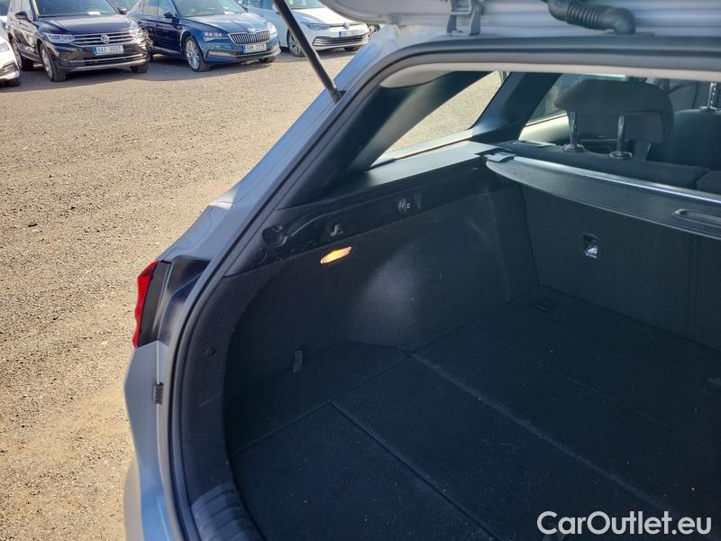  KIA  Cee'd Ceed Sportswagon (2018->) Ceed SW 1.5 T-GDI 118 Fresh #17