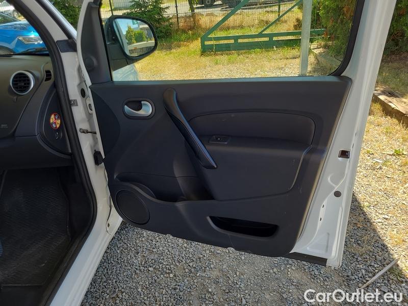  Renault  Kangoo  III (03.2021->)  1.5BdCi 95 Zen 5d #20
