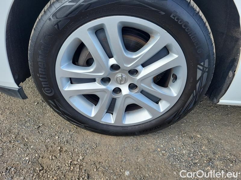  Opel  Astra  K Sports Tourer (2015) ST 1.5CDTi 77 Edition 5d #9