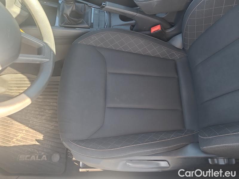  Skoda  Scala  (NW) (2019)  1.0TSI 70 Ambition #8