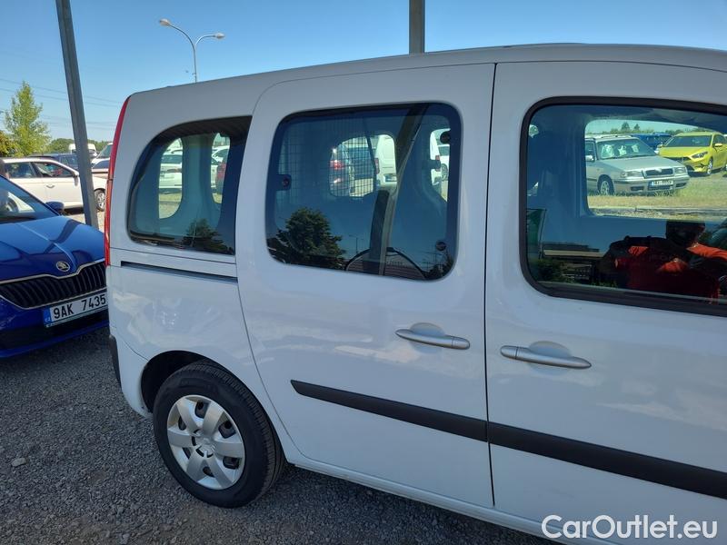  Renault  Kangoo  III (03.2021->)  1.5BdCi 95 Zen 5d #19