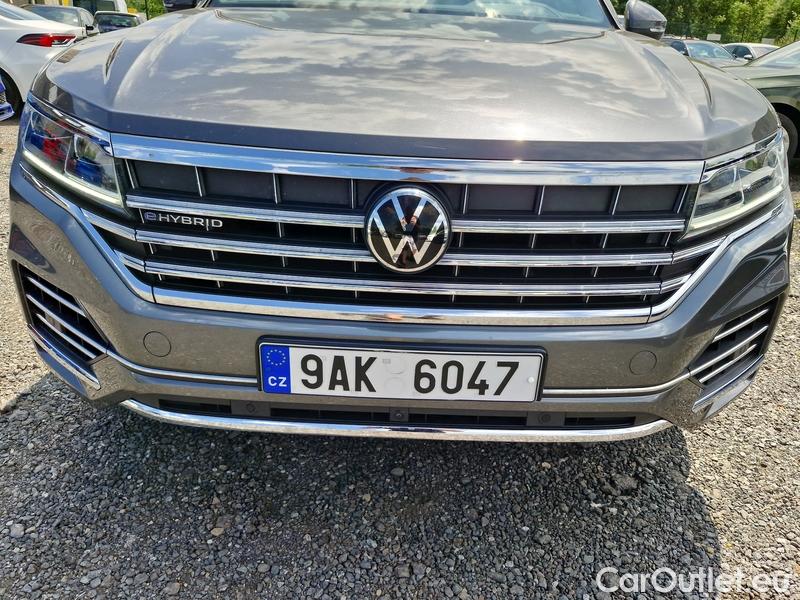  Volkswagen  Touareg  (CR7)(2018->) Tou.3.0TSI PHEV Elegan.4M AT #2