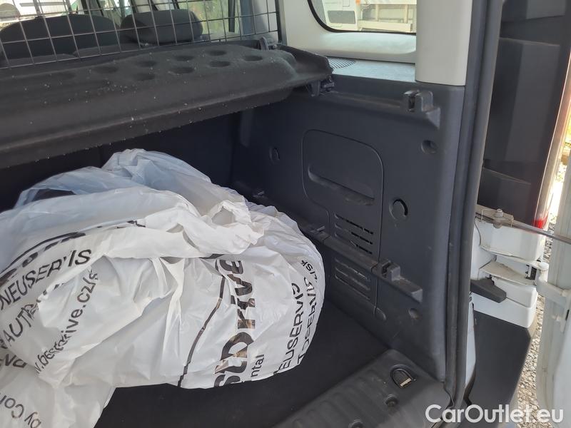  Renault  Kangoo  III (03.2021->)  1.5BdCi 95 Zen 5d #17
