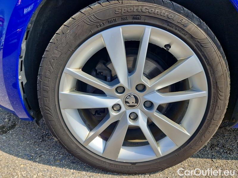  Skoda  Octavia  Lim.  (5E3)(03.2017->)  1.4CNG Style G-TEC DSG #3