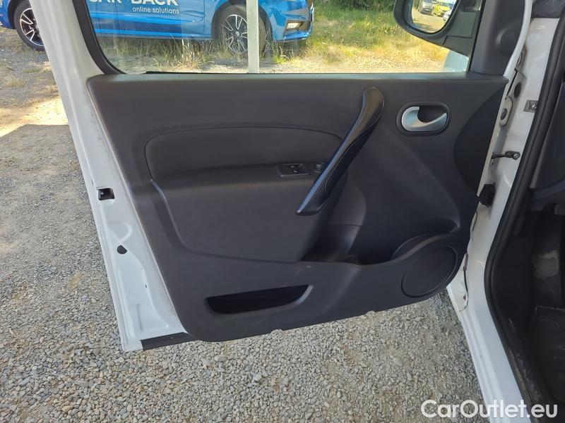  Renault  Kangoo  III (03.2021->)  1.5BdCi 95 Zen 5d #6