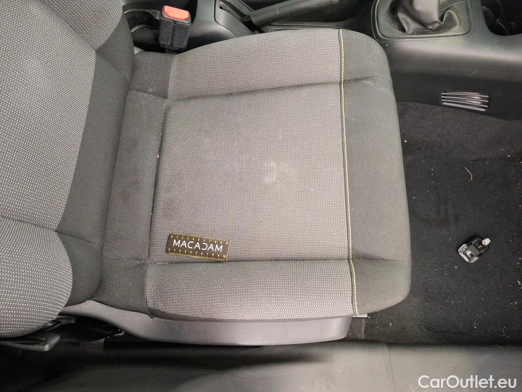  Citroen  C3  Société Feel Nav 1.2 PureTech 80CV BVM5 E6 #21