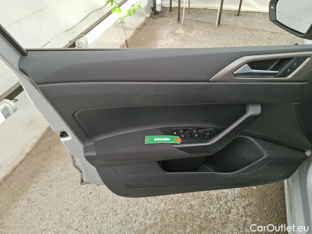  Volkswagen  Polo  VI Lounge Business 1.0 TSI 95CV BVM5 E6dT #9