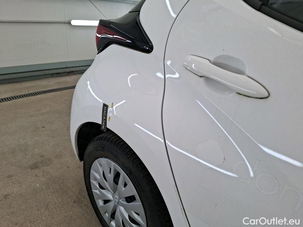  Toyota  Yaris TOYOTA  Hybride / 2019 / 5P / Berline Hybride 116h France Business Stage Acad #1