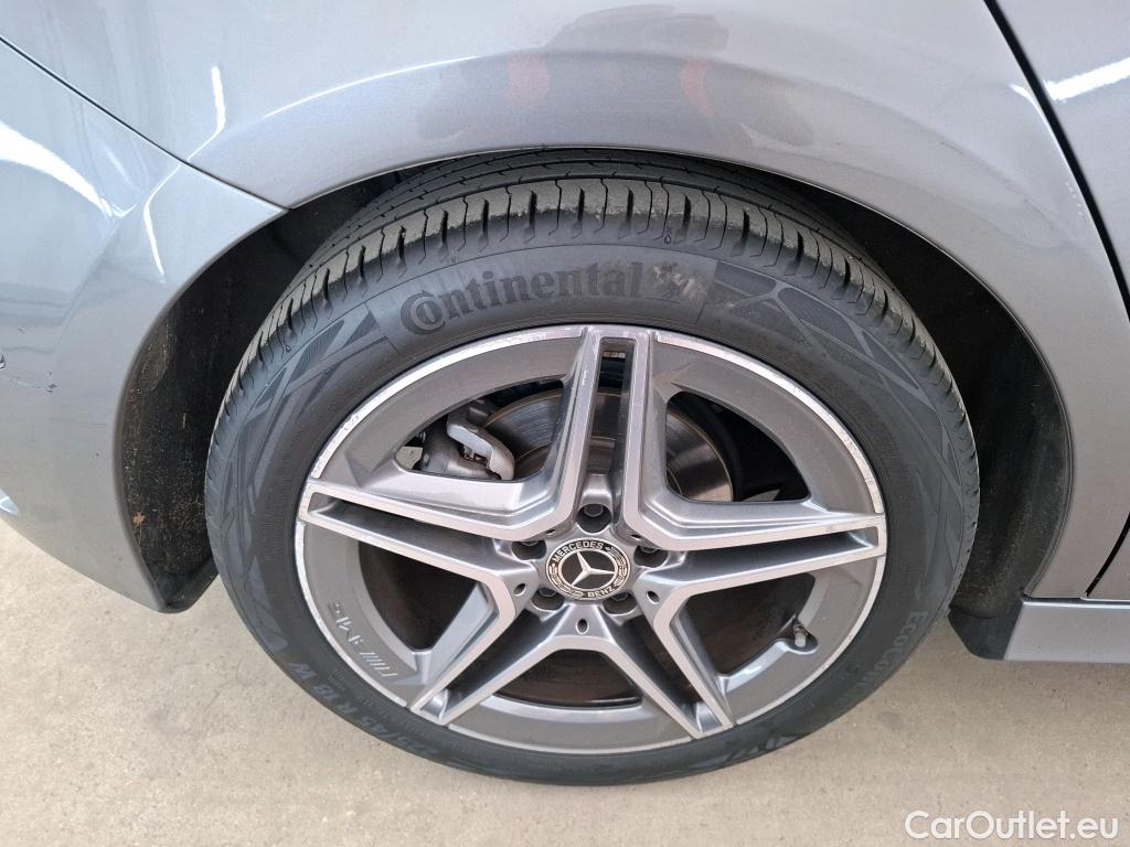  Mercedes  A-Klasse MERCEDES-BENZ Classe A Compact / 2018 / 5P / Berline A 180 AMG Line 7G-DCT #29
