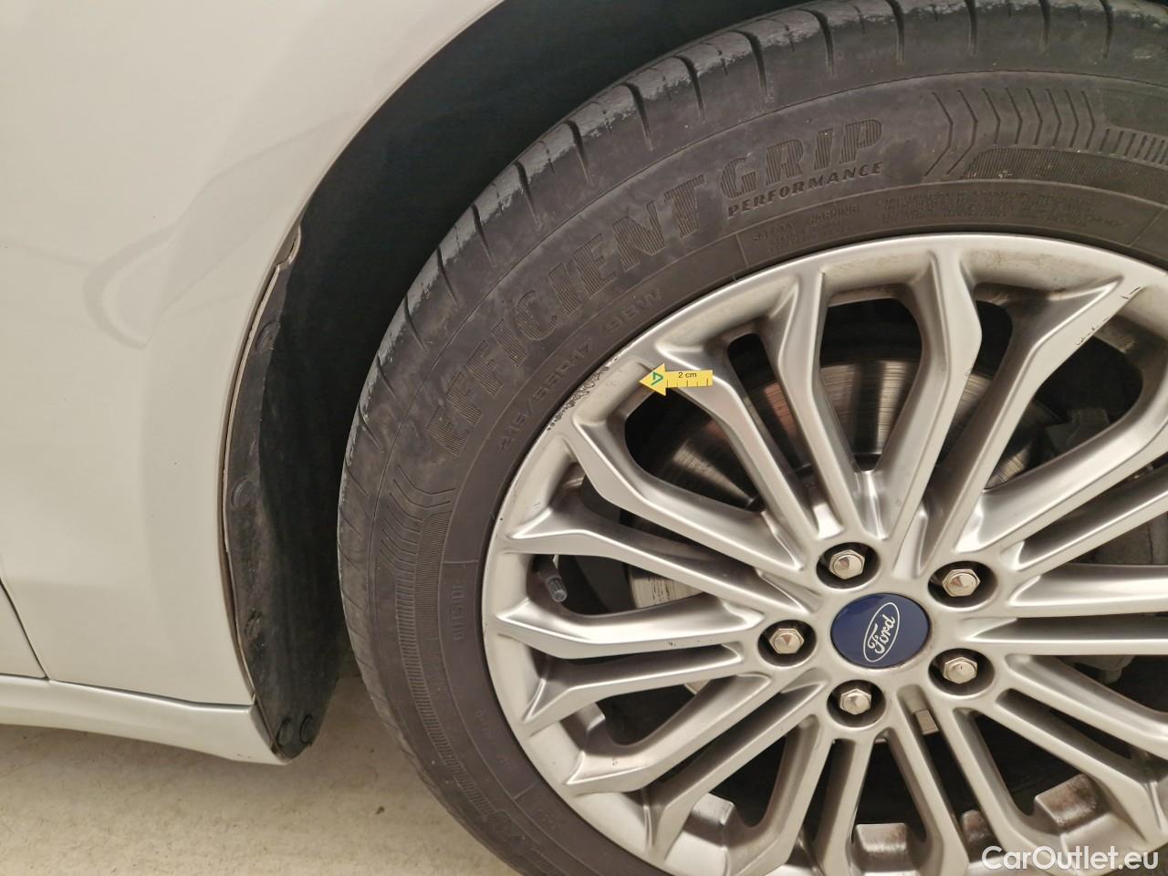  Ford  Mondeo 2.0 EcoBlue 190CP Titanium A8 AWD #19