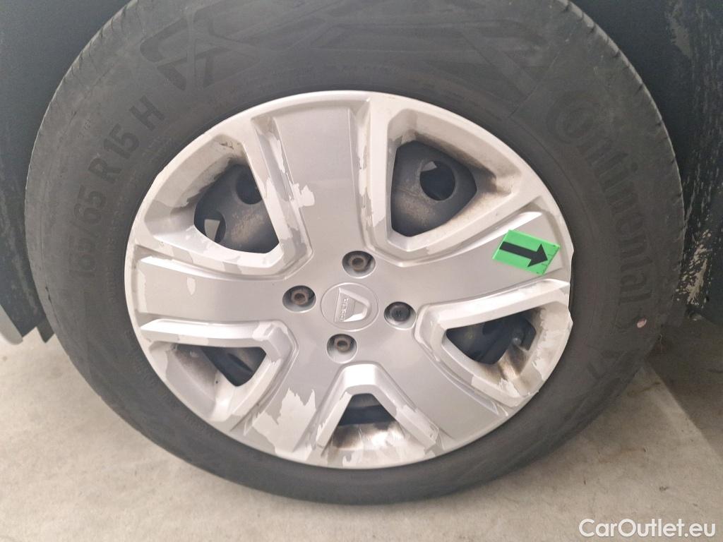  Dacia  Logan 0.9 TCe 90CP Laureate_Groupama #9