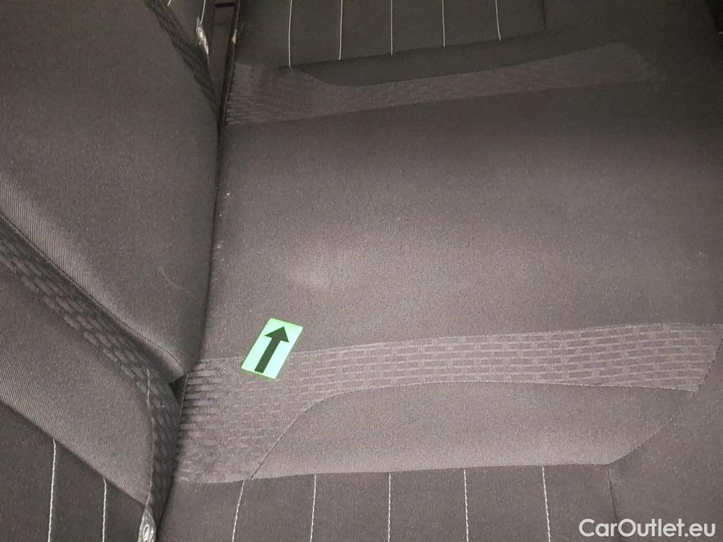  Dacia  Logan 0.9 TCe 90CP Laureate_Groupama #8