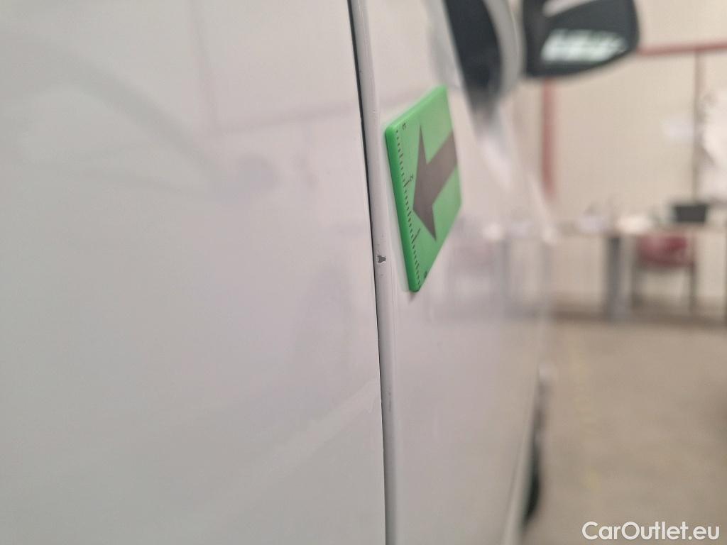 Dacia  Logan 0.9 TCe 90CP Laureate_Groupama #18