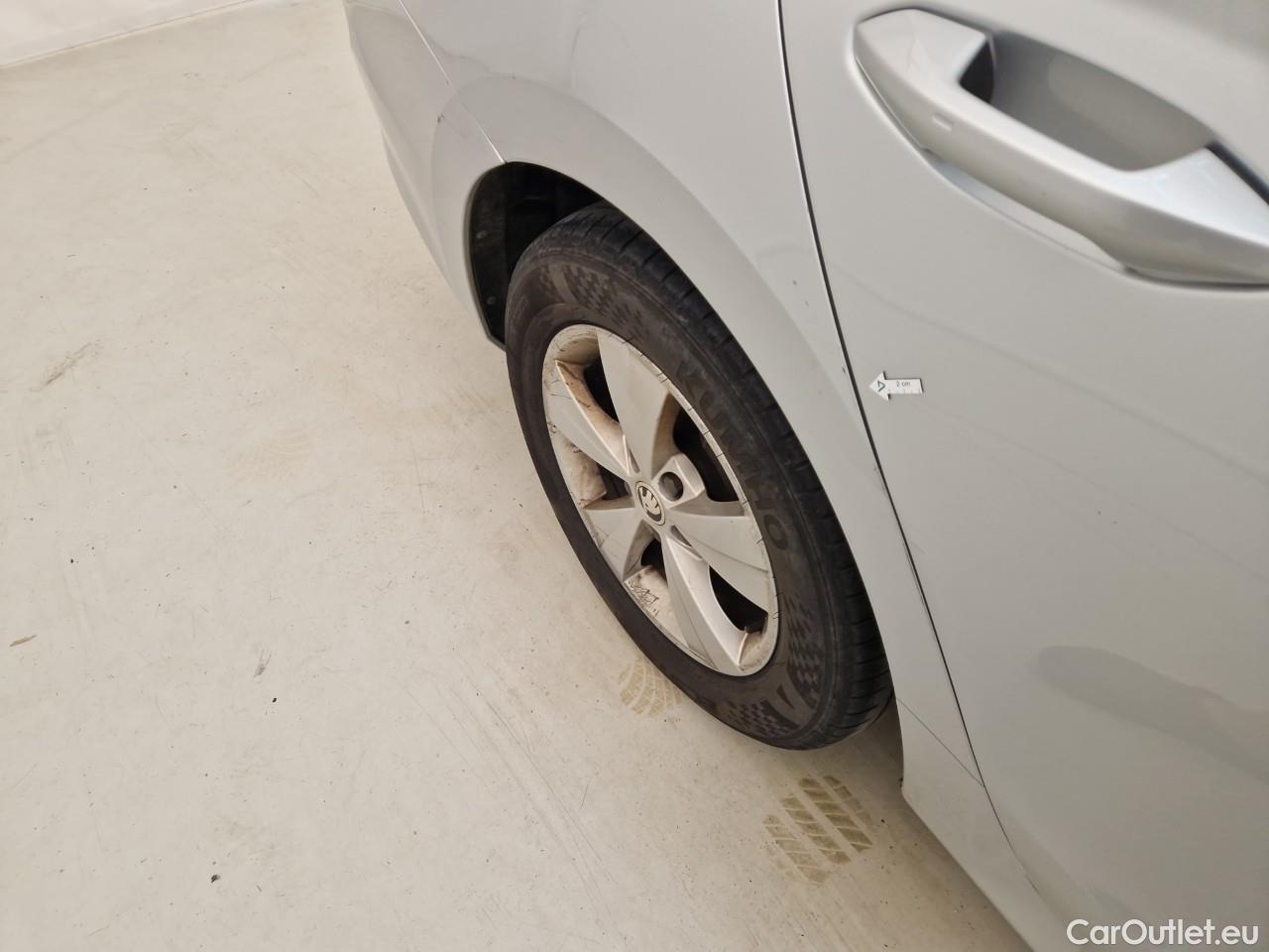  Skoda  Octavia 1.5 TSI 150CP Ambition #40