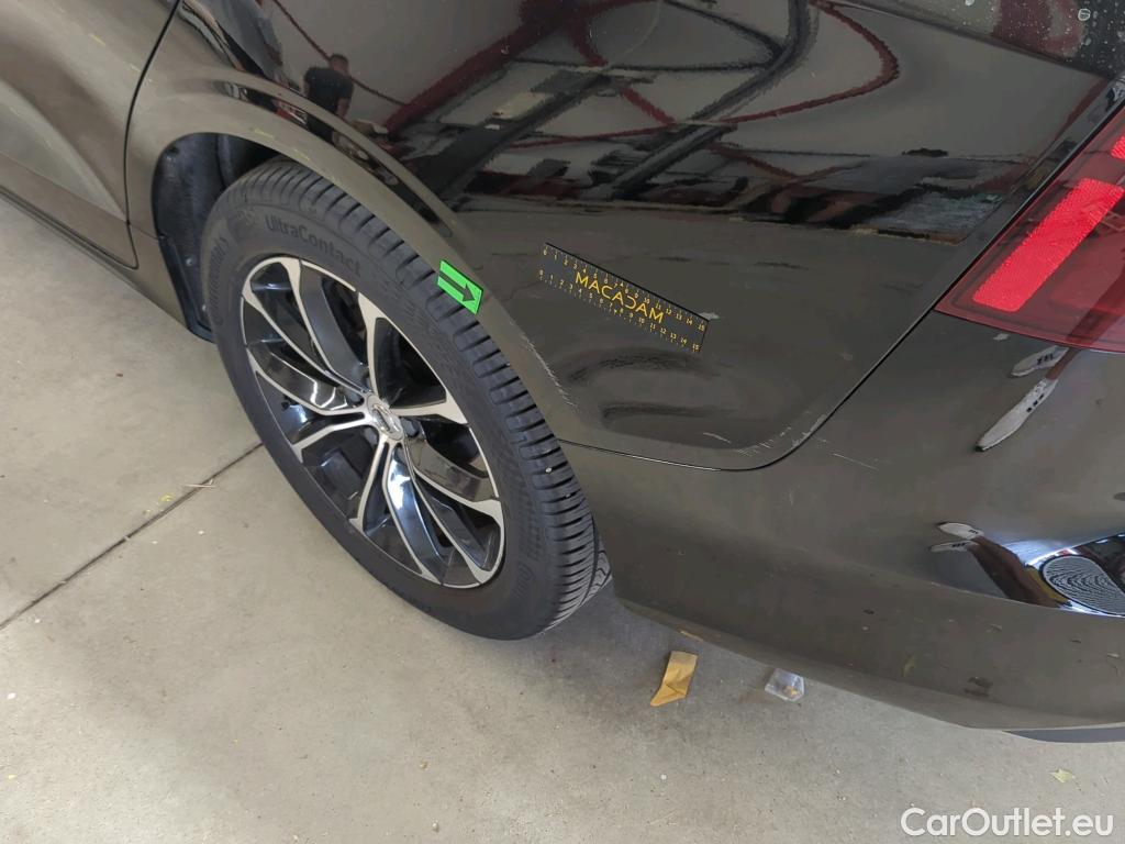  Volvo  V60 2.0 B4 D 197CP Momentum AT8 #5