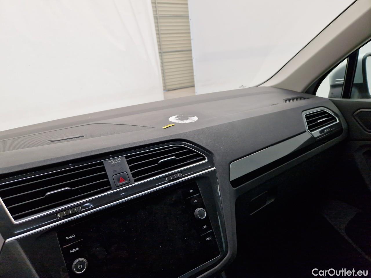  Volkswagen  Tiguan Life 2.0 TDI 150CP DSG 4Motion #47