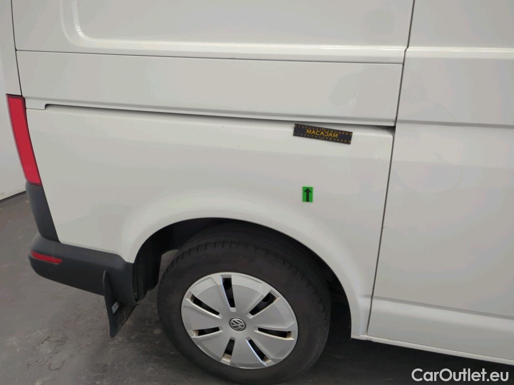 Volkswagen  Transporter KR 2.0 TDI 81KW #14