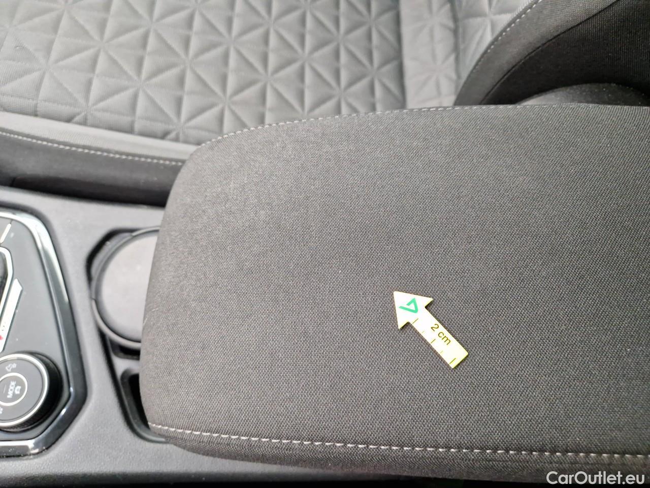  Volkswagen  Tiguan Life 2.0 TDI 150CP DSG 4Motion #45