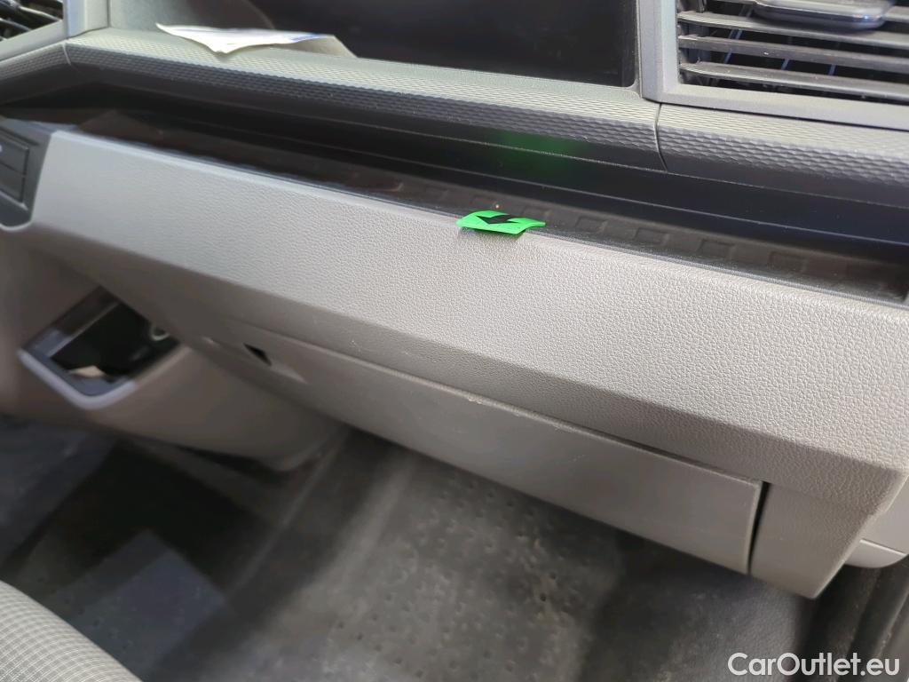  Volkswagen  Transporter KR 2.0 TDI 81KW #39