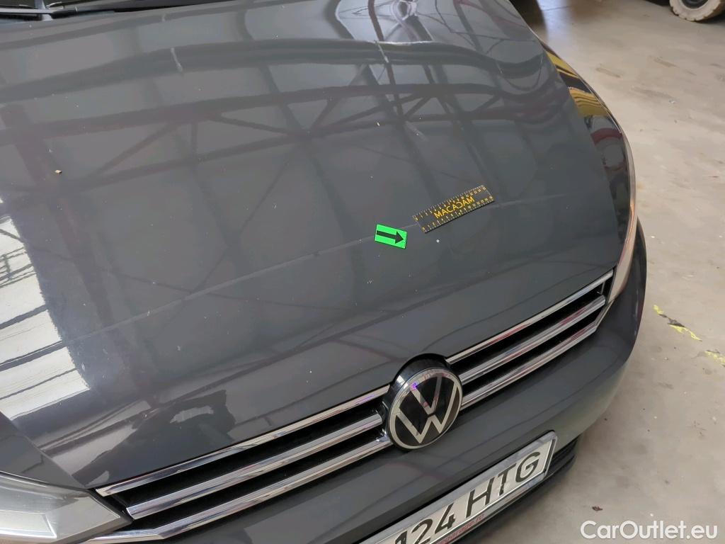  Volkswagen  Touran 1.5 TSI 150CP Highline DSG #9