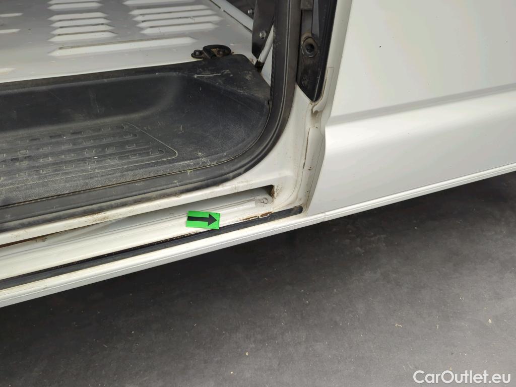  Volkswagen  Transporter KR 2.0 TDI 81KW #30