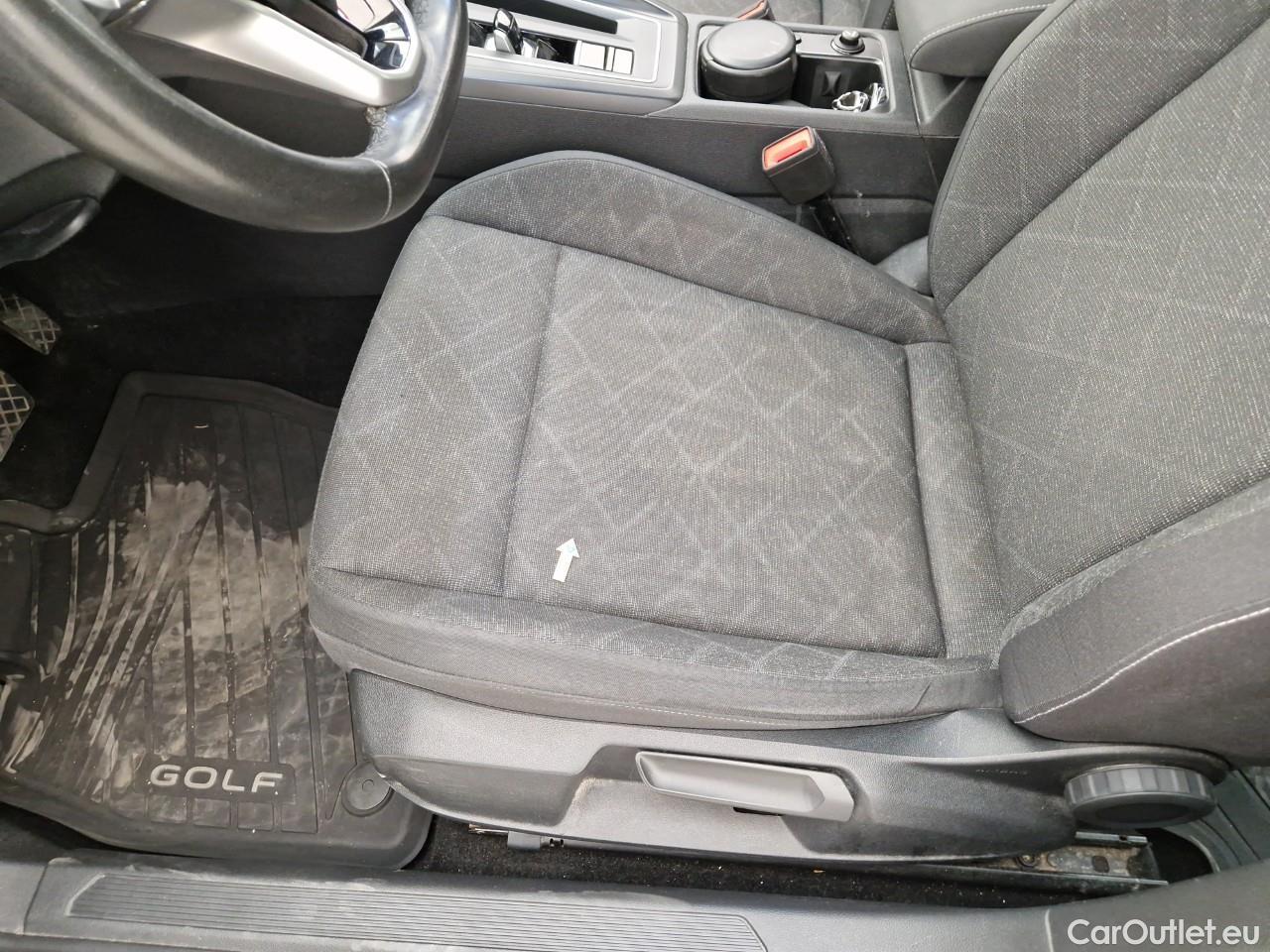  Volkswagen  Golf  2.0 TDI 116HP DSG Life Variant #30