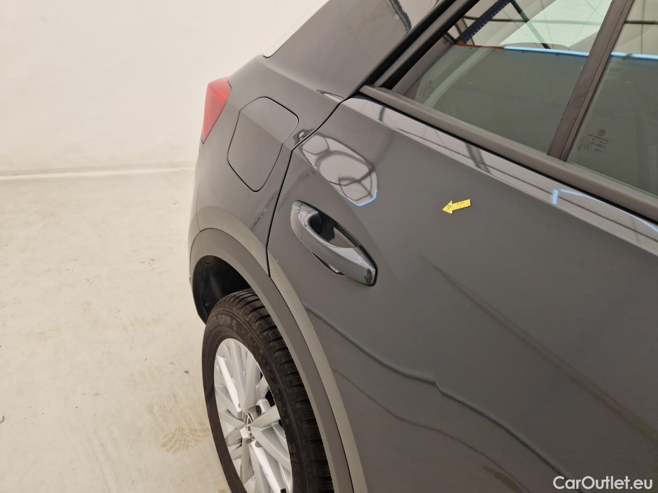  Volkswagen  T-ROC 1.5 TSI 150CP Design DSG #28