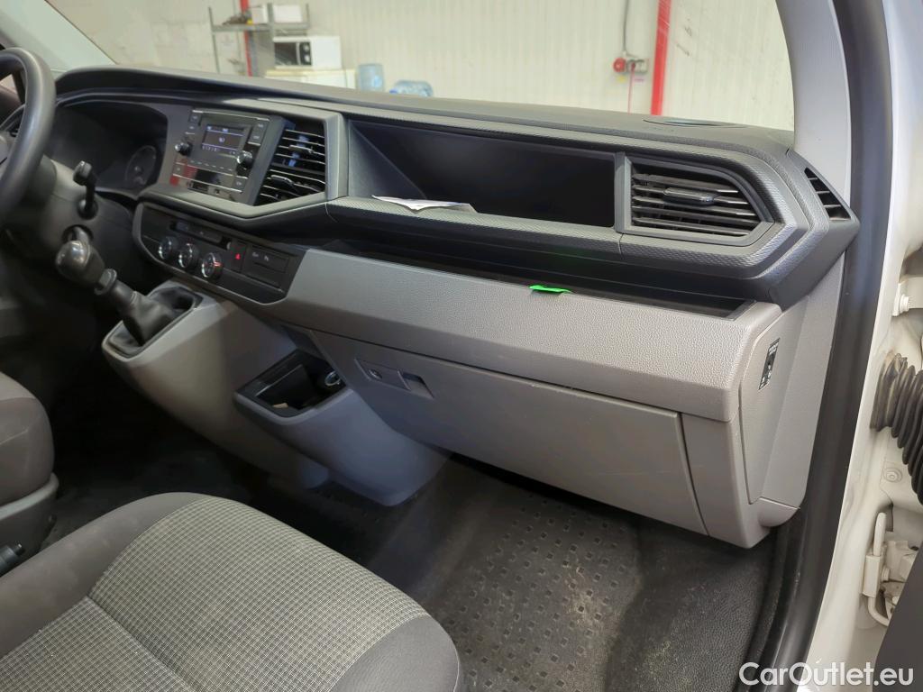  Volkswagen  Transporter KR 2.0 TDI 81KW #38