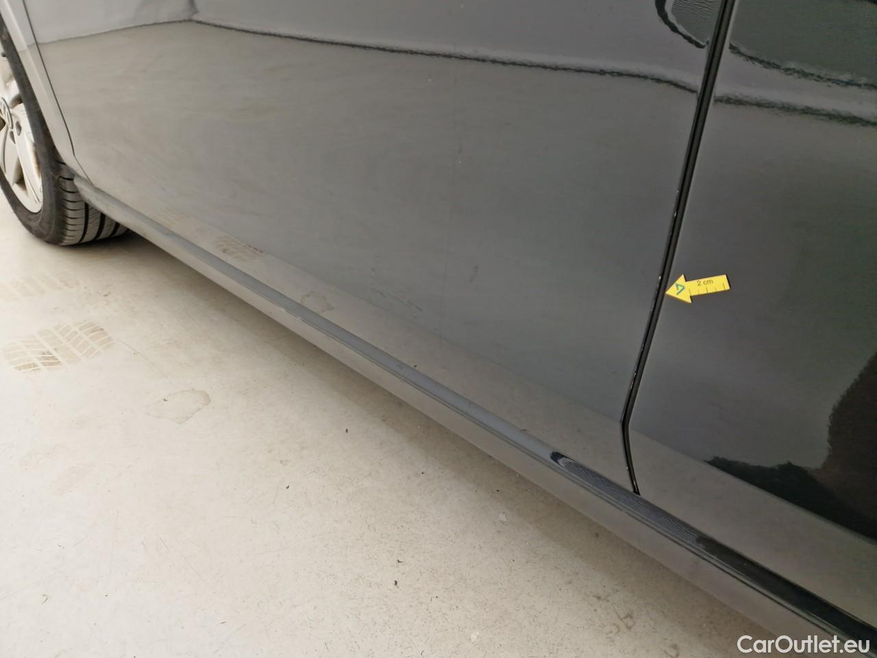  Volkswagen  Golf  2.0 TDI 116HP DSG Life Variant #1
