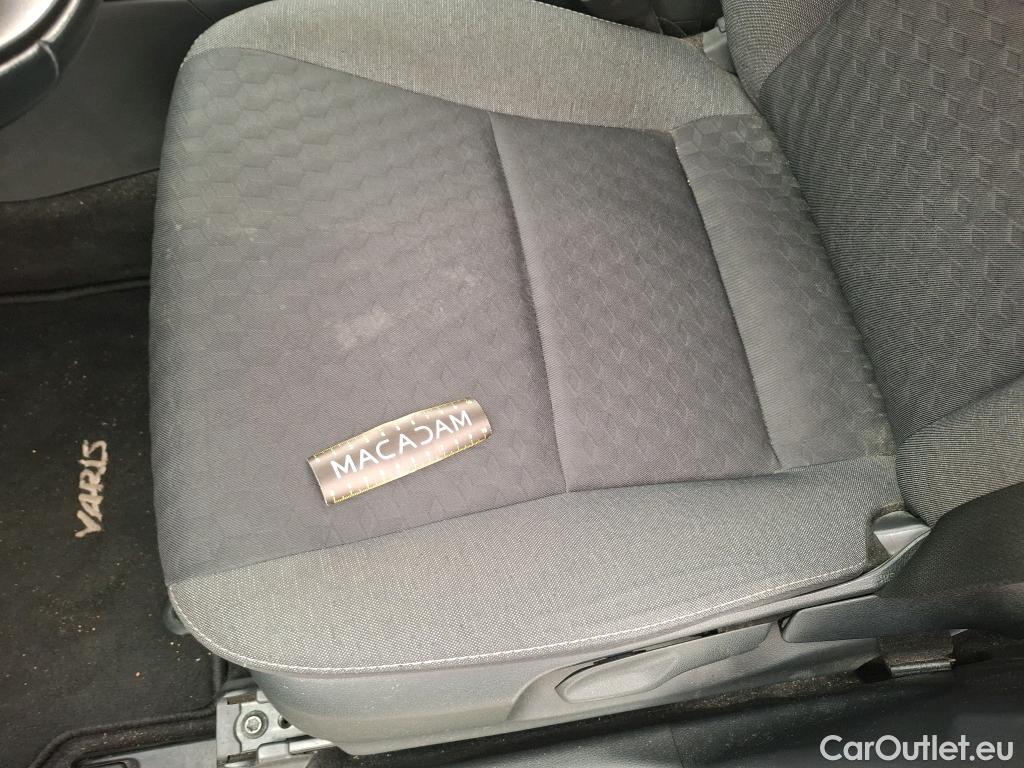  Toyota  Yaris TOYOTA  Hybride / 2019 / 5P / Berline Hybride 116h France Business Stage Acad #28